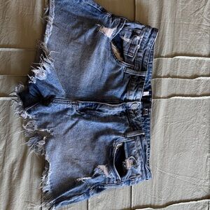 Kut from the Kloth Frayed Hem Jean Shorts - Blue